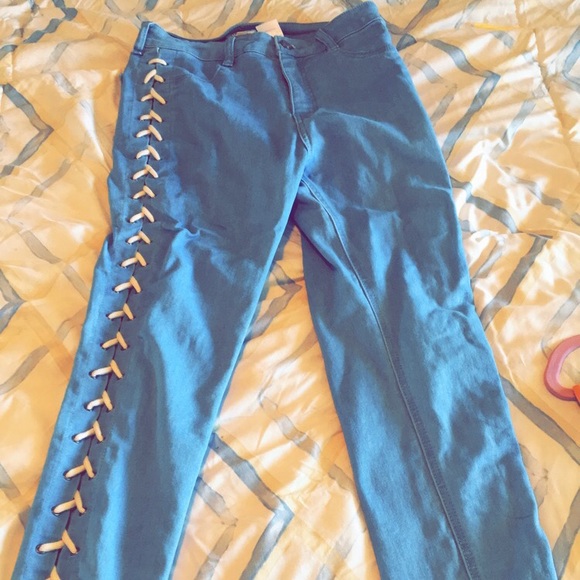 Pants 👖 - Picture 1 of 3